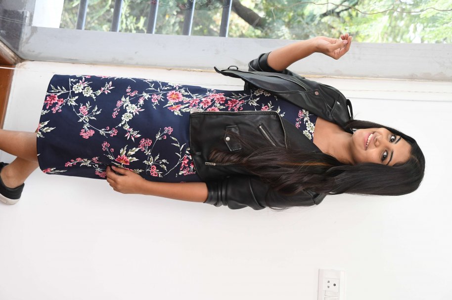 Manjima-Mohan-Interview-About-Saahasam-Swaasaga-Saagipo-Movie